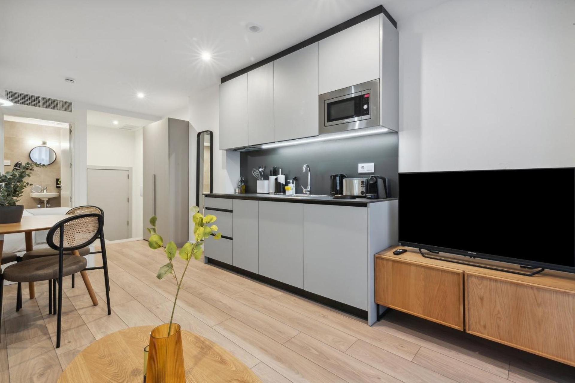Apartment Limehome Carrer Del Pare Palau I Quer *